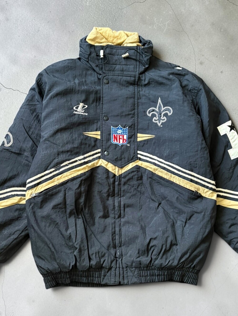 Vtg 90s New Orlean Saints NFL ProLine Logo Athletic Football Puffer Jacket Large